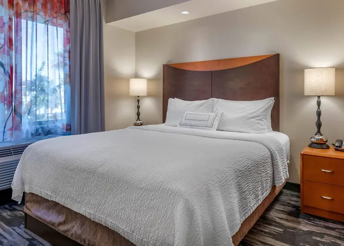 Fairfield Inn And Suites Holiday Tarpon Springs